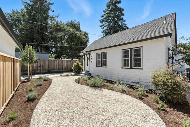 Detail Gallery Image 22 of 26 For 755 Homer Ave, Palo Alto,  CA 94301 - 2 Beds | 2 Baths