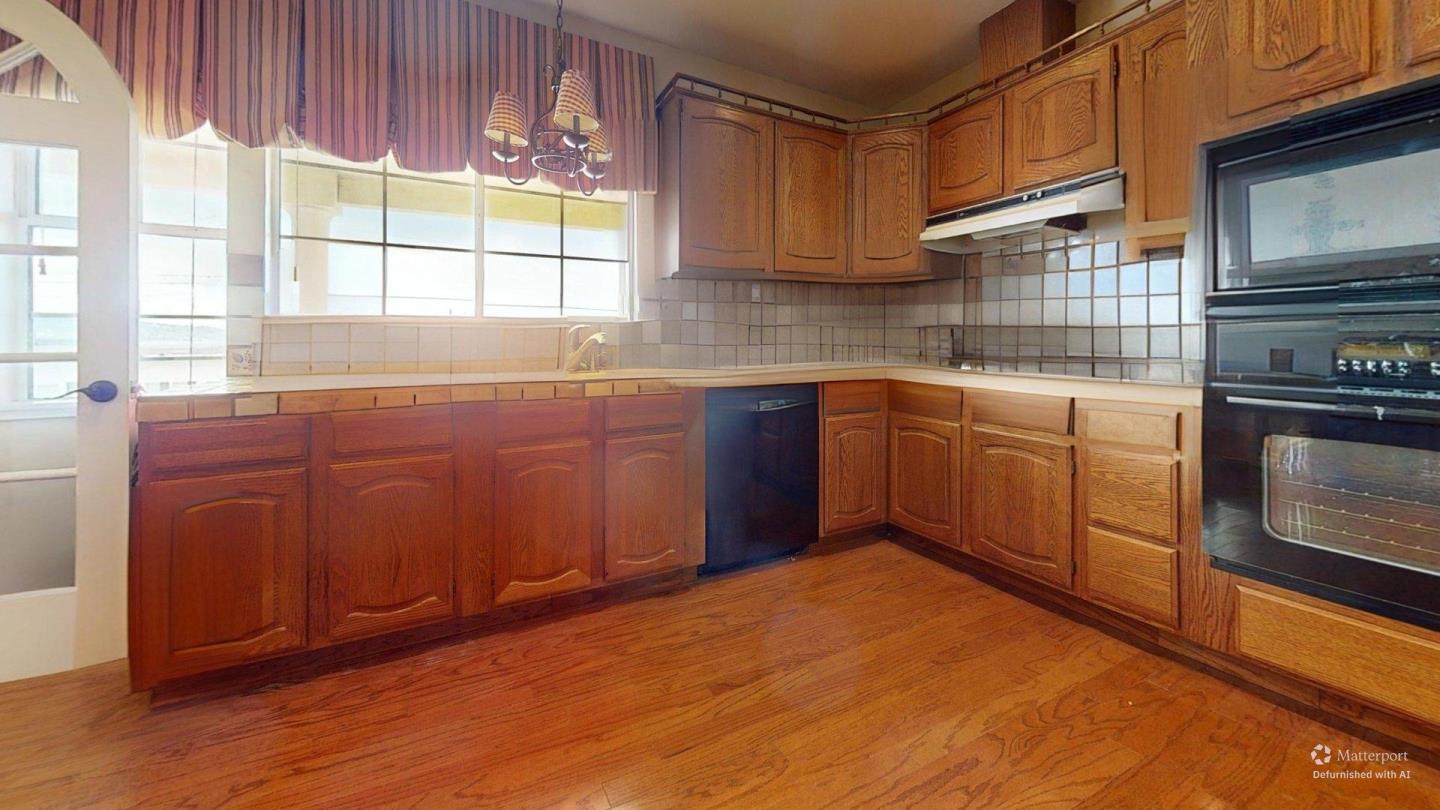 Detail Gallery Image 10 of 57 For 1976 Grandview St, Seaside,  CA 93955 - 3 Beds | 2 Baths