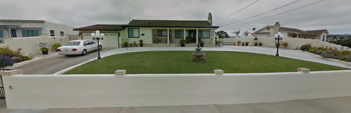Detail Gallery Image 2 of 7 For 1976 Grandview St, Seaside,  CA 93955 - 3 Beds | 2 Baths