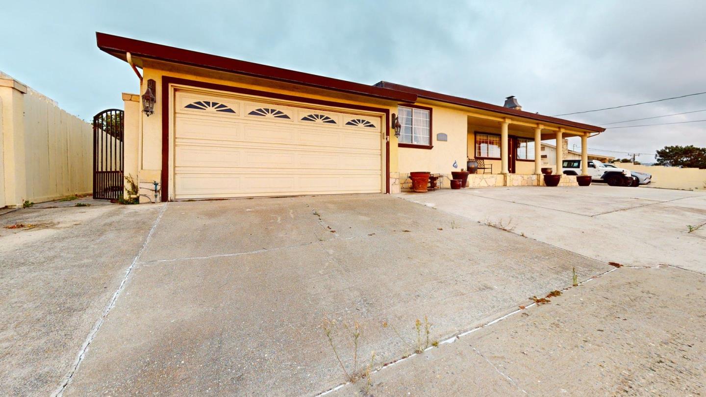 Detail Gallery Image 33 of 57 For 1976 Grandview St, Seaside,  CA 93955 - 3 Beds | 2 Baths