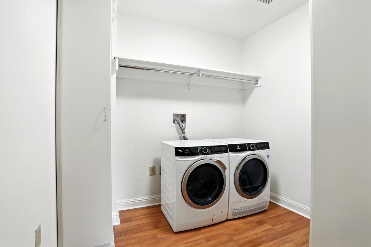 Detail Gallery Image 32 of 39 For 10 Crystal Springs Rd #1310,  San Mateo,  CA 94402 - 2 Beds | 2/1 Baths
