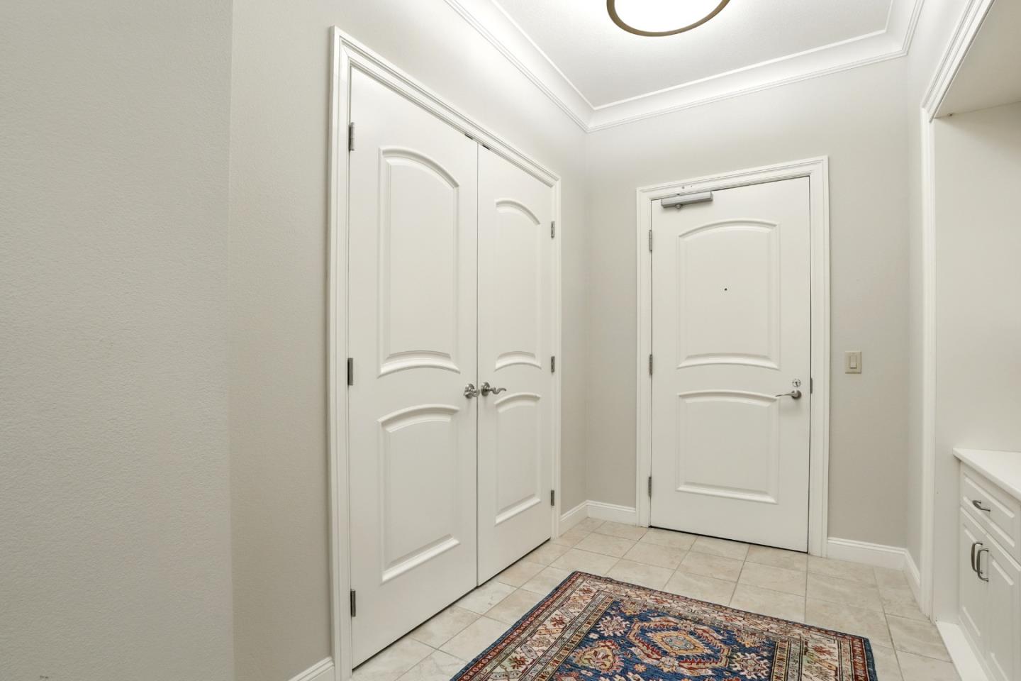 Detail Gallery Image 5 of 39 For 10 Crystal Springs Rd #1310,  San Mateo,  CA 94402 - 2 Beds | 2/1 Baths