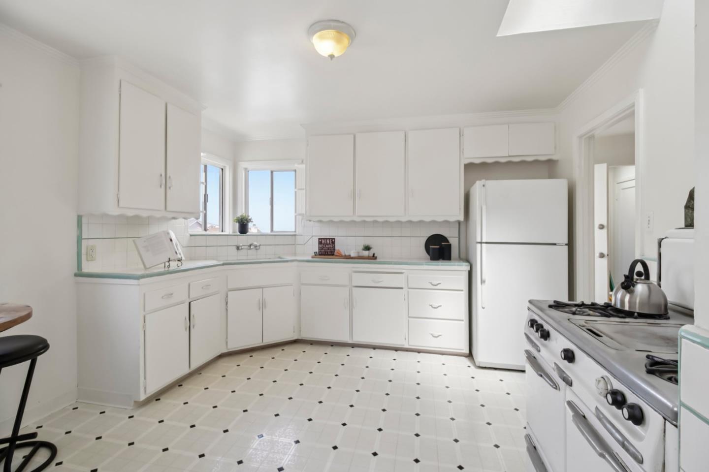 Detail Gallery Image 14 of 42 For 291 Roosevelt Ave, Daly City,  CA 94014 - 2 Beds | 1 Baths