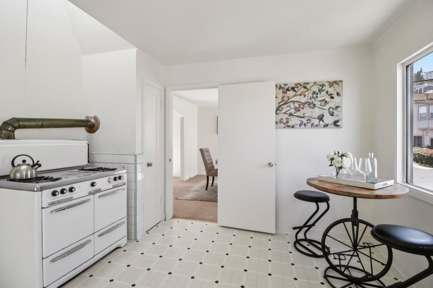 Detail Gallery Image 16 of 42 For 291 Roosevelt Ave, Daly City,  CA 94014 - 2 Beds | 1 Baths