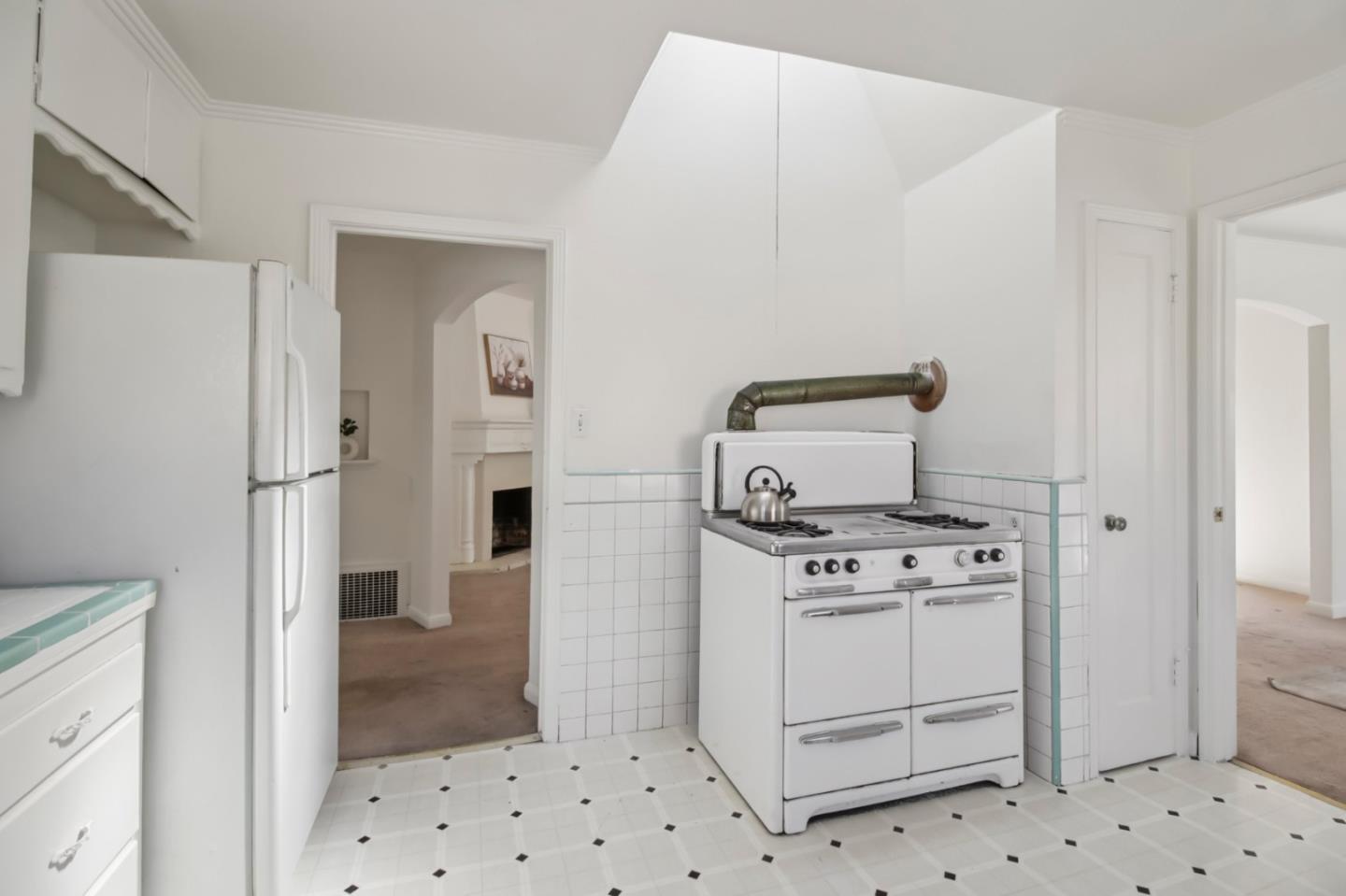 Detail Gallery Image 17 of 42 For 291 Roosevelt Ave, Daly City,  CA 94014 - 2 Beds | 1 Baths