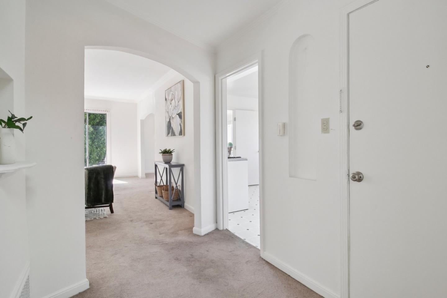 Detail Gallery Image 6 of 42 For 291 Roosevelt Ave, Daly City,  CA 94014 - 2 Beds | 1 Baths