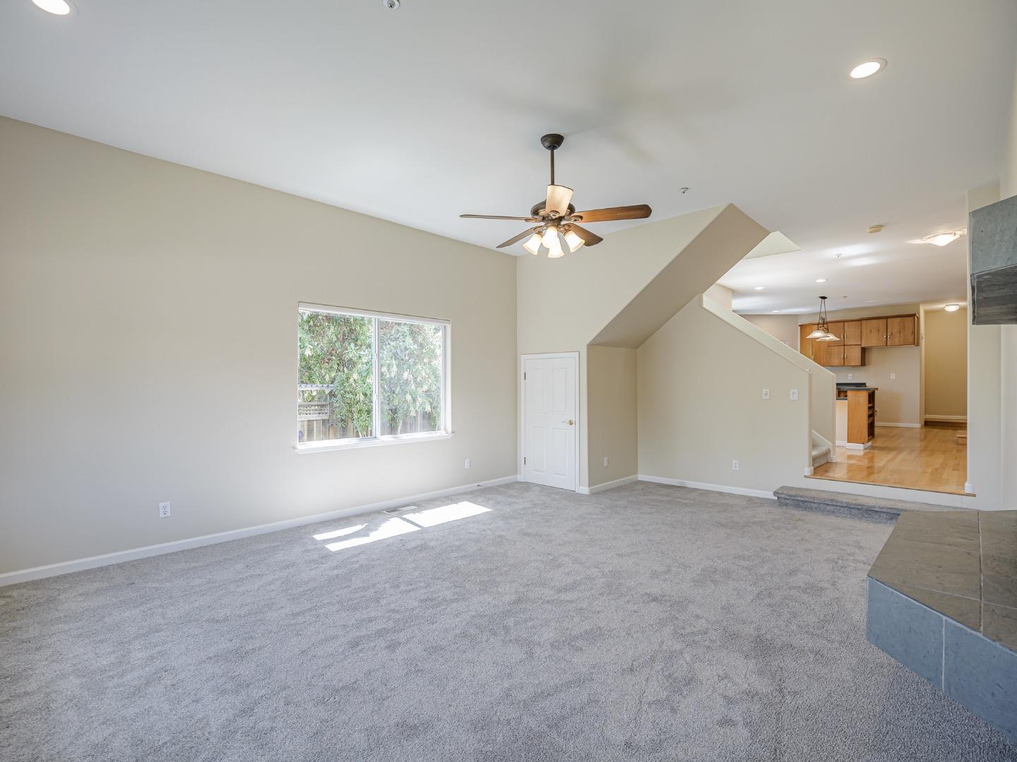 Detail Gallery Image 11 of 107 For 3385 Daffodil Ct, Soquel,  CA 95073 - 4 Beds | 2/1 Baths