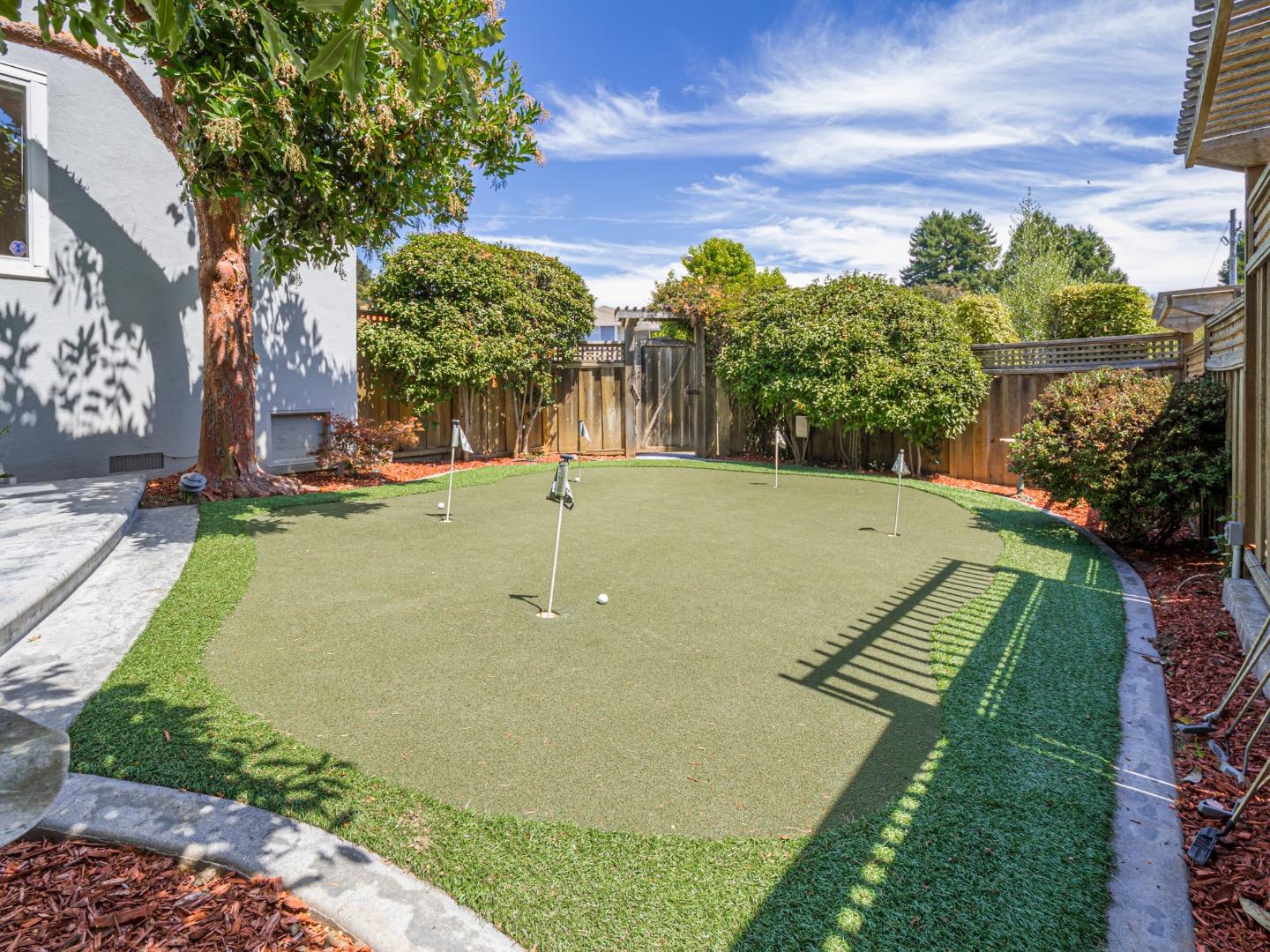 Detail Gallery Image 17 of 107 For 3385 Daffodil Ct, Soquel,  CA 95073 - 4 Beds | 2/1 Baths