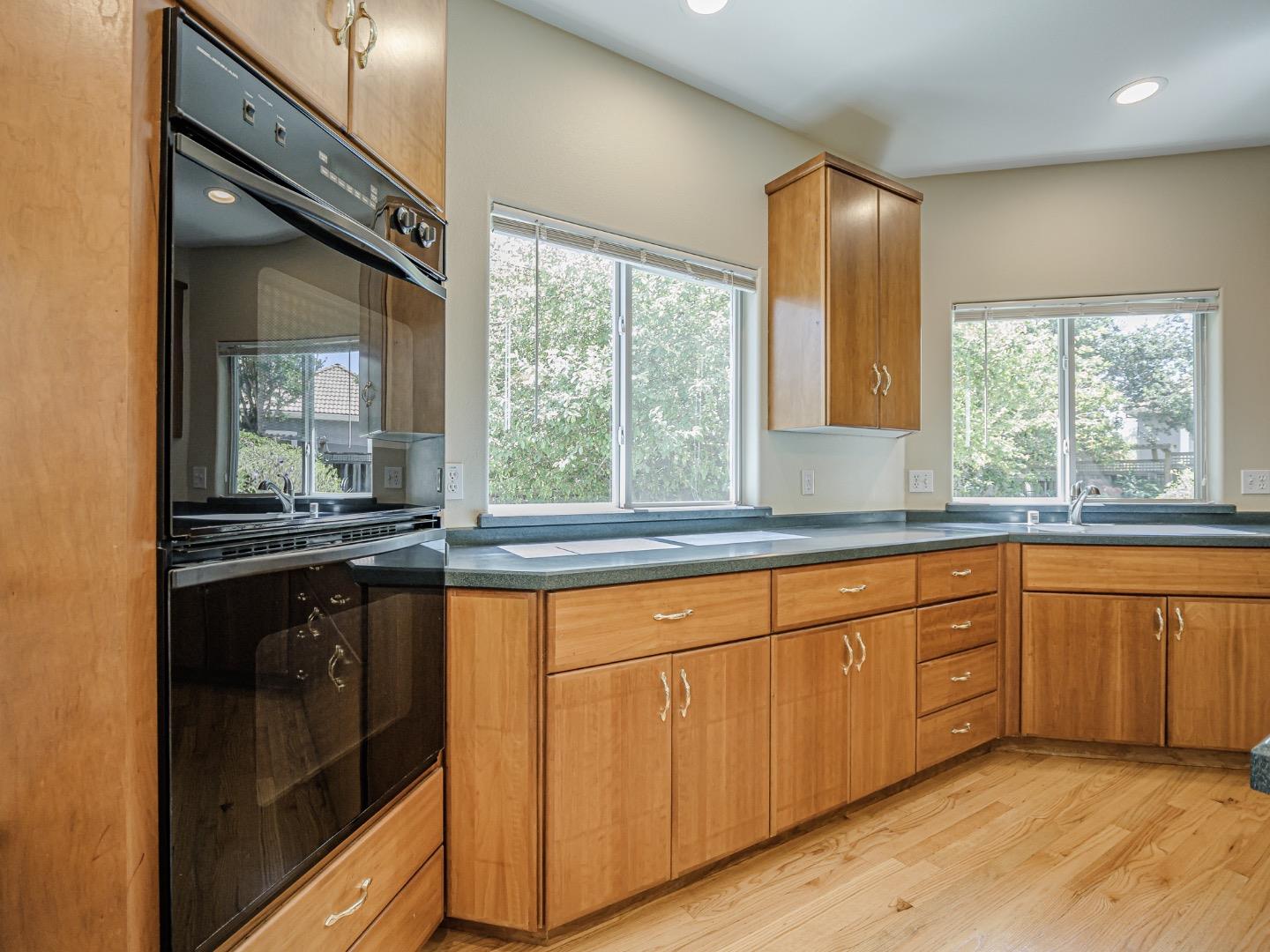 Detail Gallery Image 25 of 107 For 3385 Daffodil Ct, Soquel,  CA 95073 - 4 Beds | 2/1 Baths