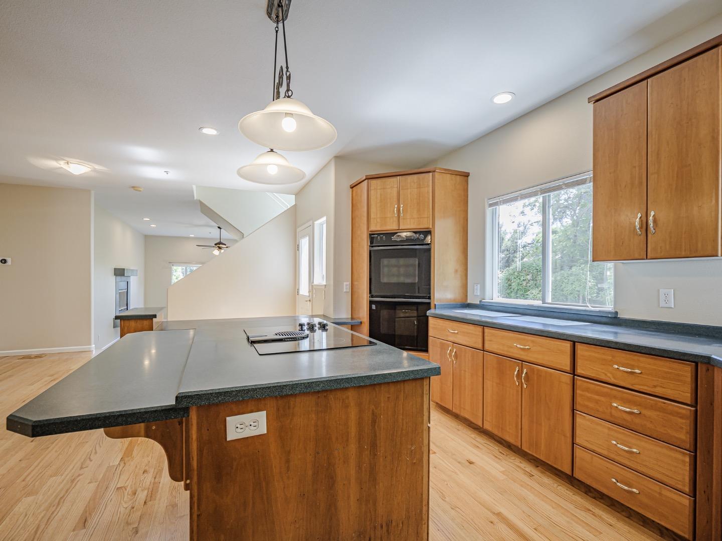 Detail Gallery Image 29 of 107 For 3385 Daffodil Ct, Soquel,  CA 95073 - 4 Beds | 2/1 Baths