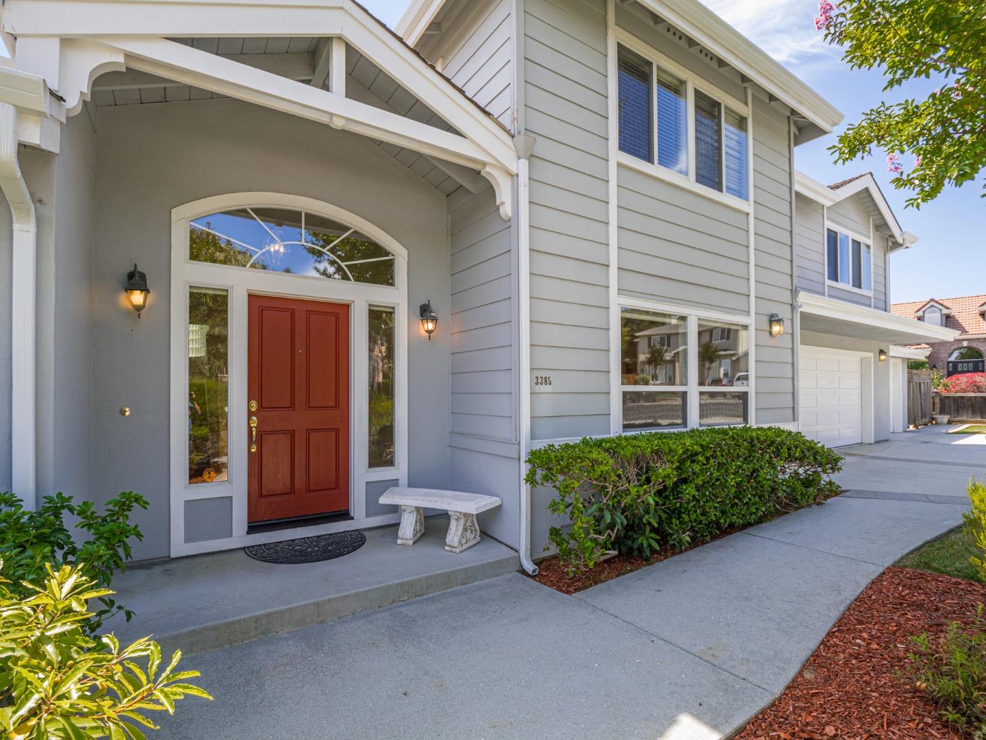 Detail Gallery Image 4 of 107 For 3385 Daffodil Ct, Soquel,  CA 95073 - 4 Beds | 2/1 Baths