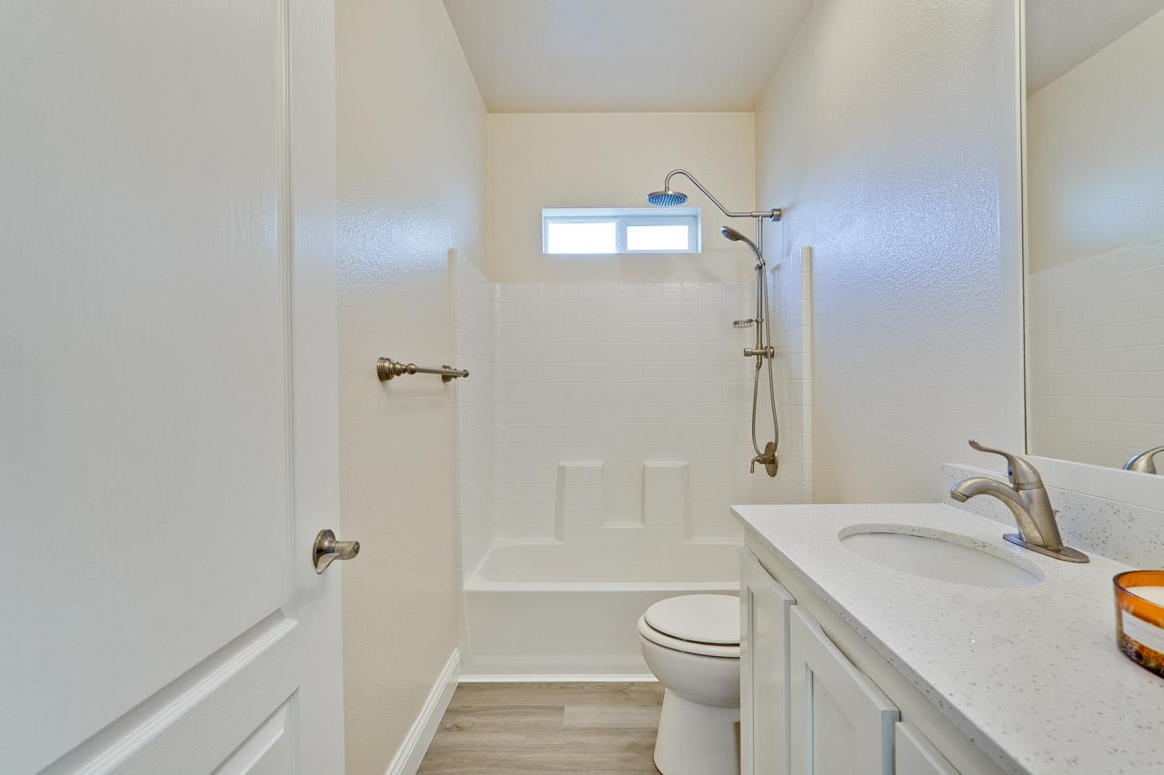 Detail Gallery Image 15 of 36 For 1225 Vienna Dr #150,  Sunnyvale,  CA 94089 - 3 Beds | 2 Baths