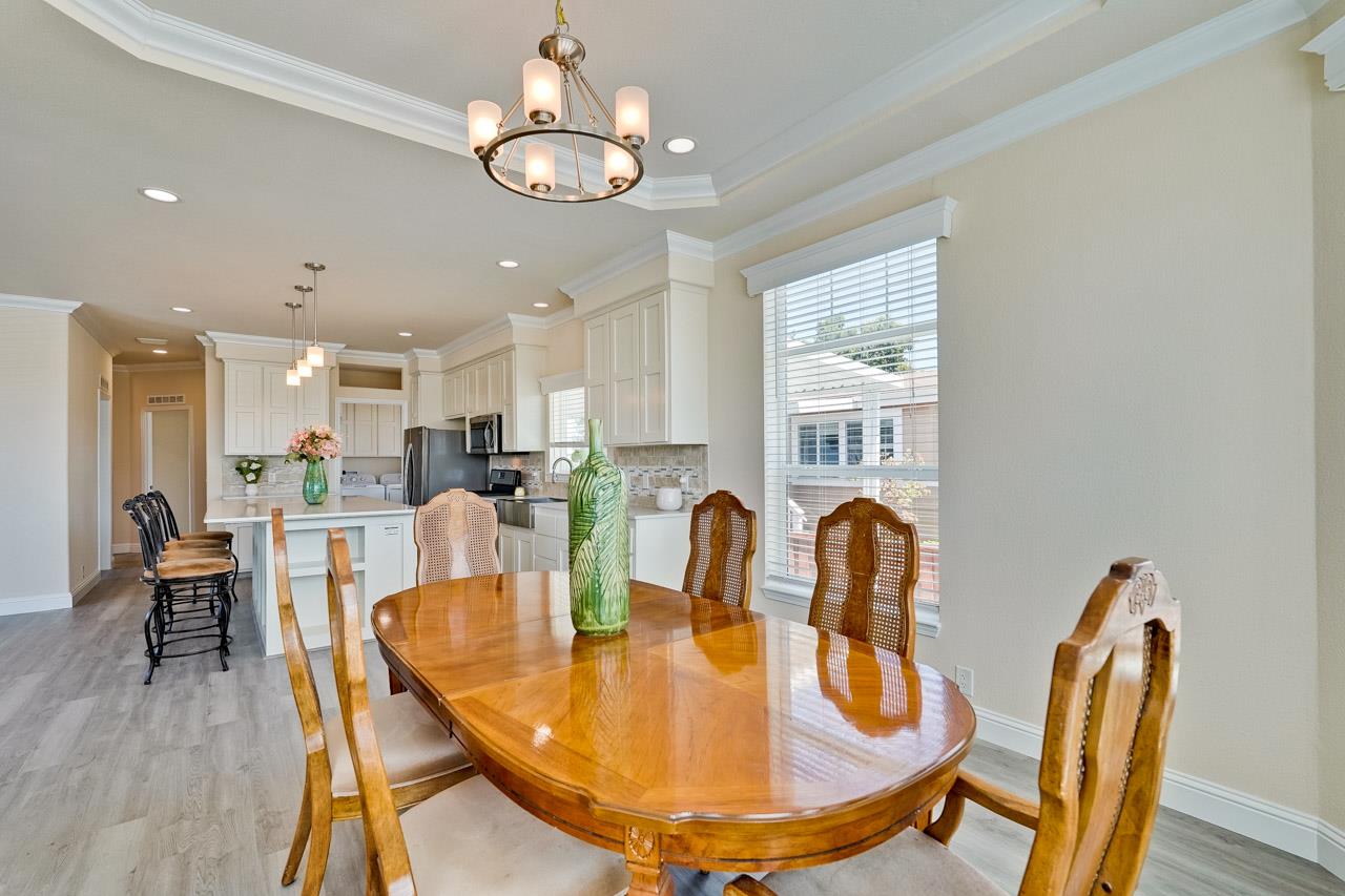 Detail Gallery Image 9 of 36 For 1225 Vienna Dr #150,  Sunnyvale,  CA 94089 - 3 Beds | 2 Baths