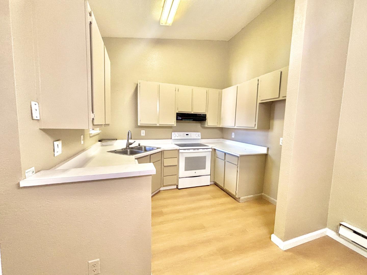 Detail Gallery Image 6 of 25 For 7 Lancaster Cir #235,  Bay Point,  CA 94565 - 2 Beds | 1 Baths