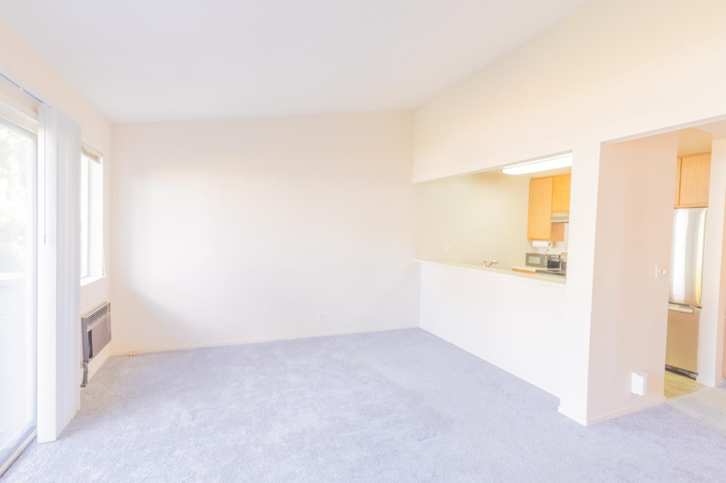 Detail Gallery Image 10 of 23 For 1527 Four Oaks Cir, San Jose,  CA 95131 - 1 Beds | 1 Baths