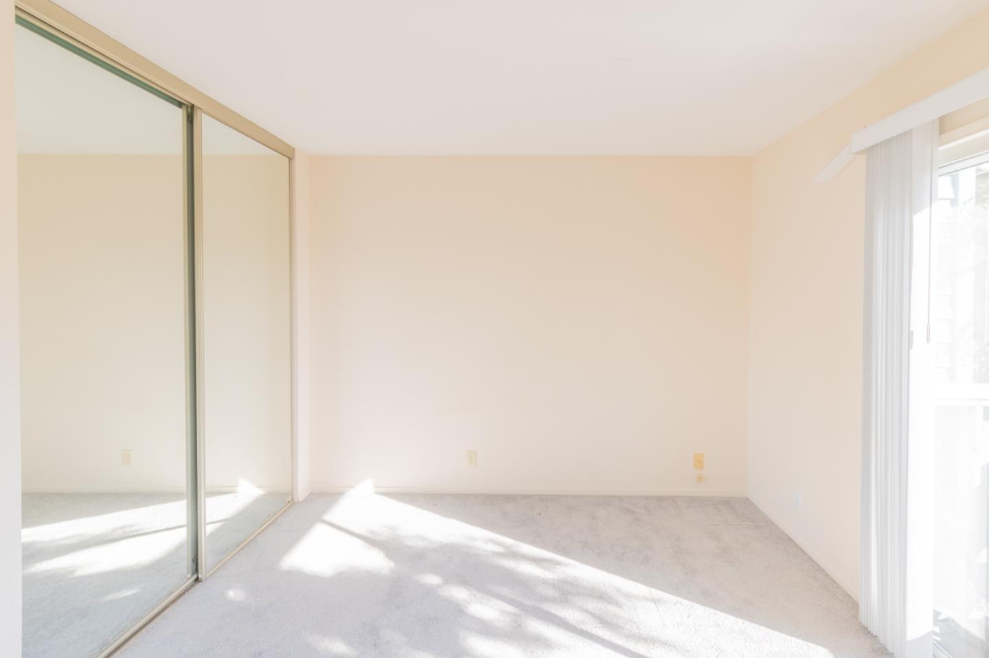 Detail Gallery Image 14 of 23 For 1527 Four Oaks Cir, San Jose,  CA 95131 - 1 Beds | 1 Baths