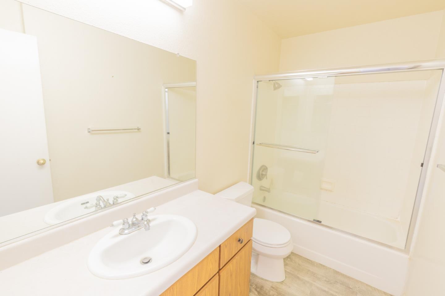 Detail Gallery Image 18 of 23 For 1527 Four Oaks Cir, San Jose,  CA 95131 - 1 Beds | 1 Baths