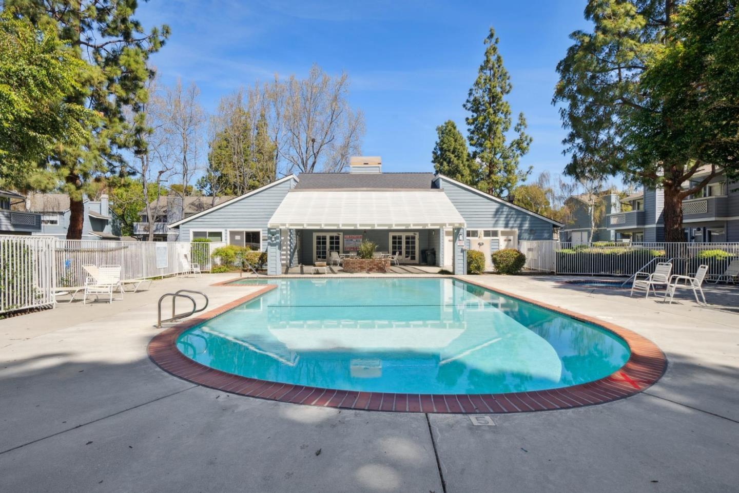 Detail Gallery Image 22 of 23 For 1527 Four Oaks Cir, San Jose,  CA 95131 - 1 Beds | 1 Baths