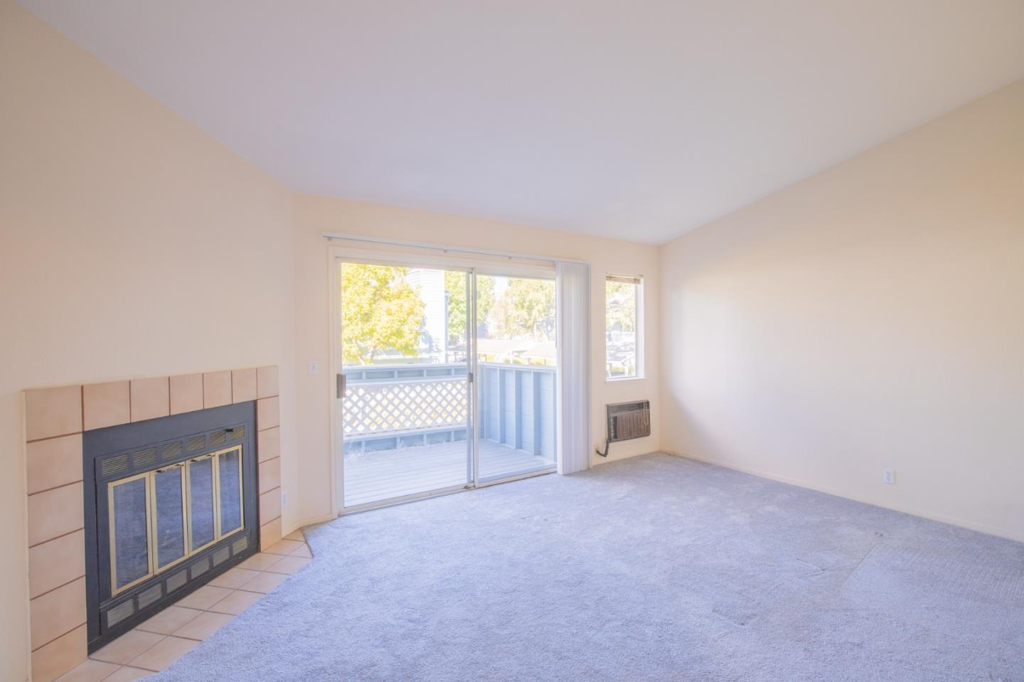 Detail Gallery Image 8 of 23 For 1527 Four Oaks Cir, San Jose,  CA 95131 - 1 Beds | 1 Baths
