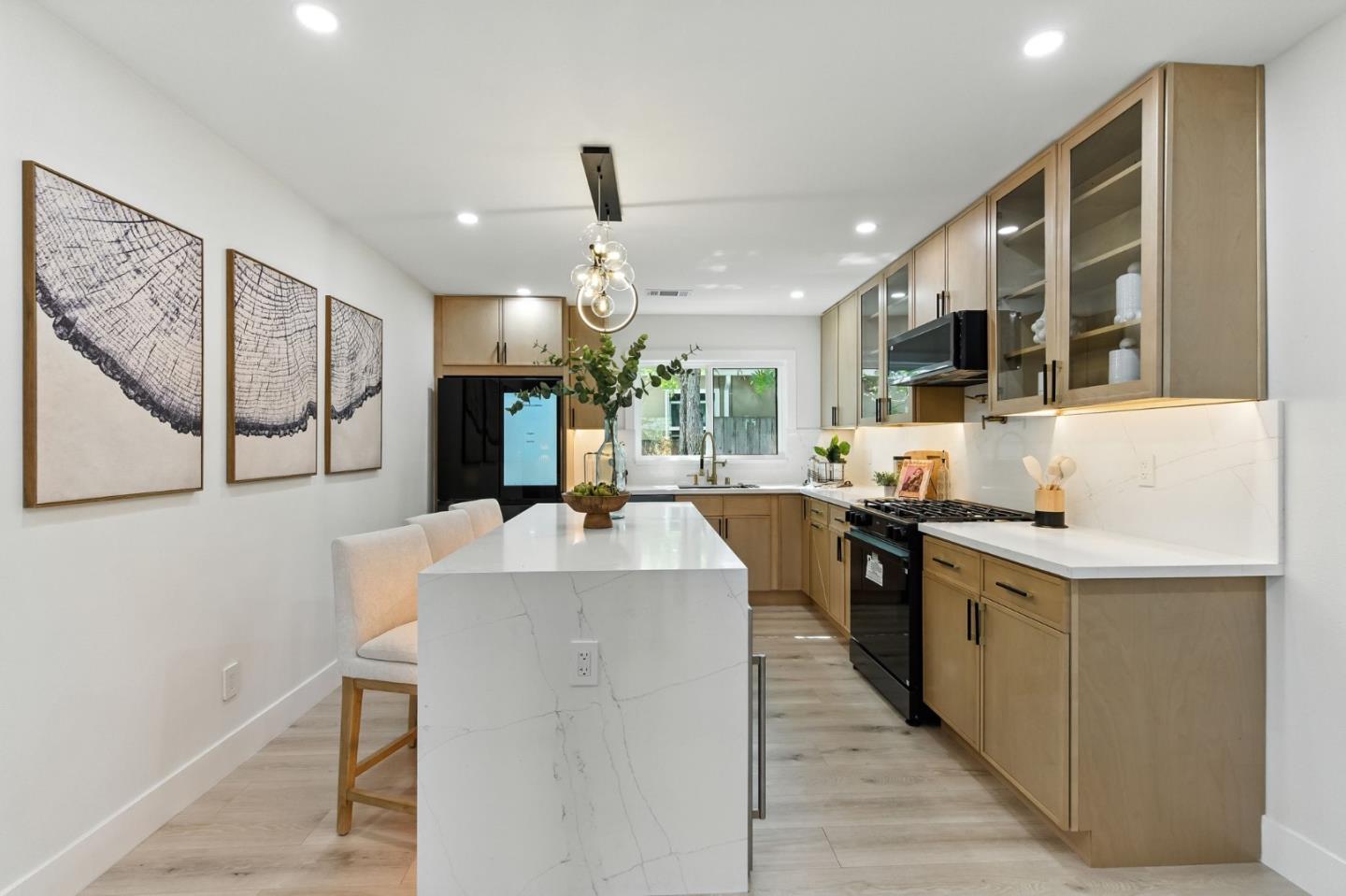 Detail Gallery Image 11 of 32 For 3124 Wessex Way, Redwood City,  CA 94061 - 4 Beds | 4 Baths