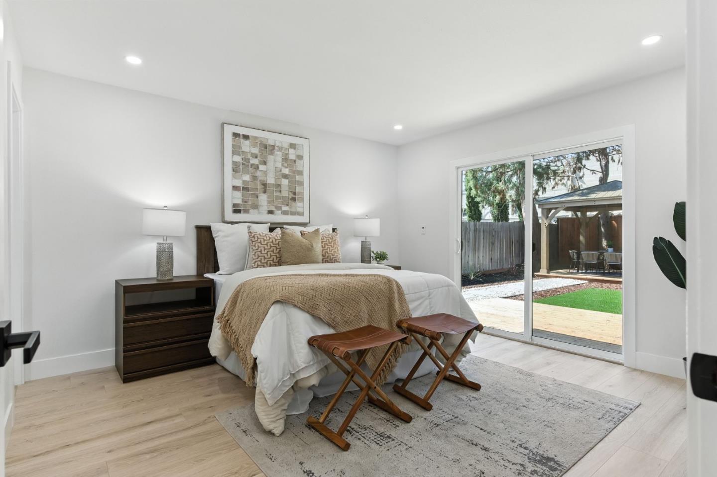 Detail Gallery Image 14 of 32 For 3124 Wessex Way, Redwood City,  CA 94061 - 4 Beds | 4 Baths
