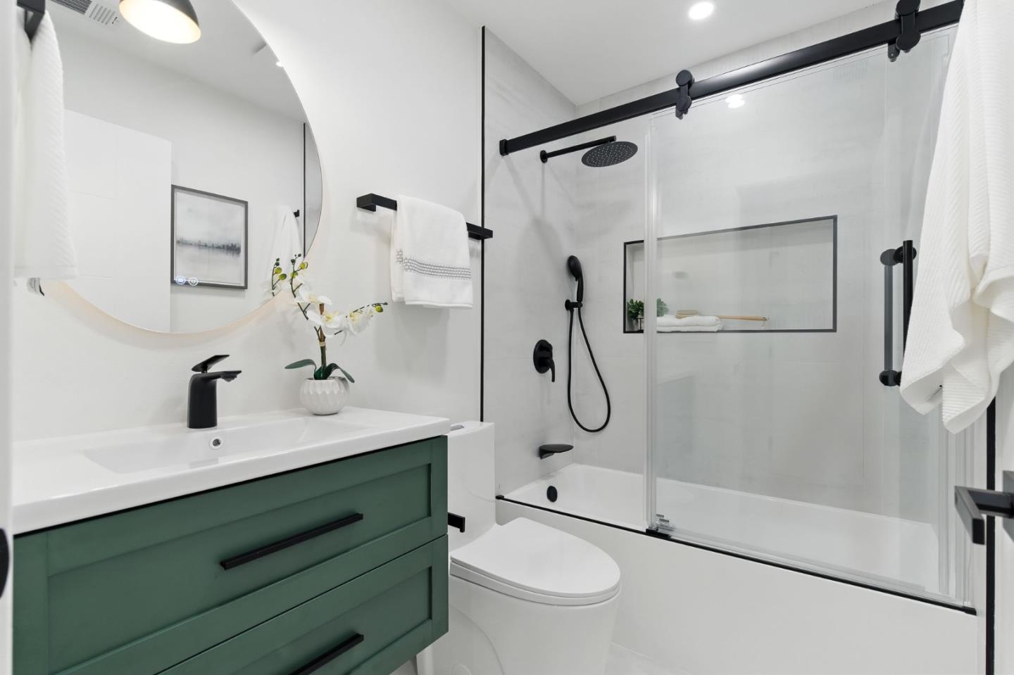 Detail Gallery Image 15 of 32 For 3124 Wessex Way, Redwood City,  CA 94061 - 4 Beds | 4 Baths