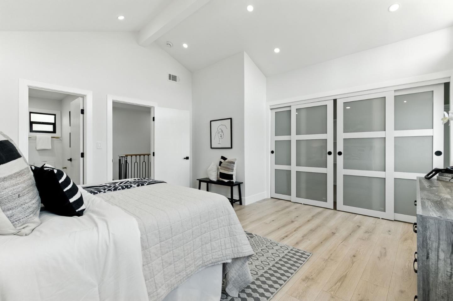 Detail Gallery Image 20 of 32 For 3124 Wessex Way, Redwood City,  CA 94061 - 4 Beds | 4 Baths