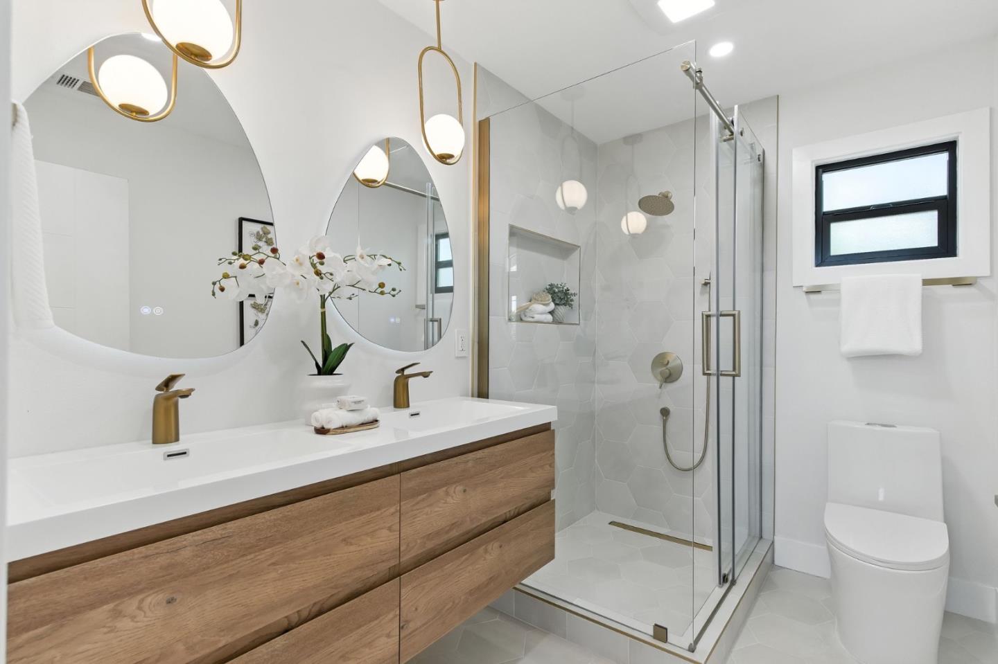 Detail Gallery Image 21 of 32 For 3124 Wessex Way, Redwood City,  CA 94061 - 4 Beds | 4 Baths