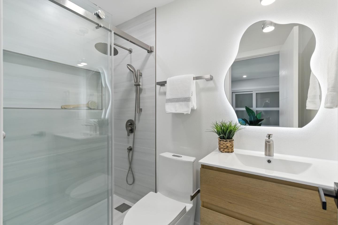 Detail Gallery Image 24 of 32 For 3124 Wessex Way, Redwood City,  CA 94061 - 4 Beds | 4 Baths