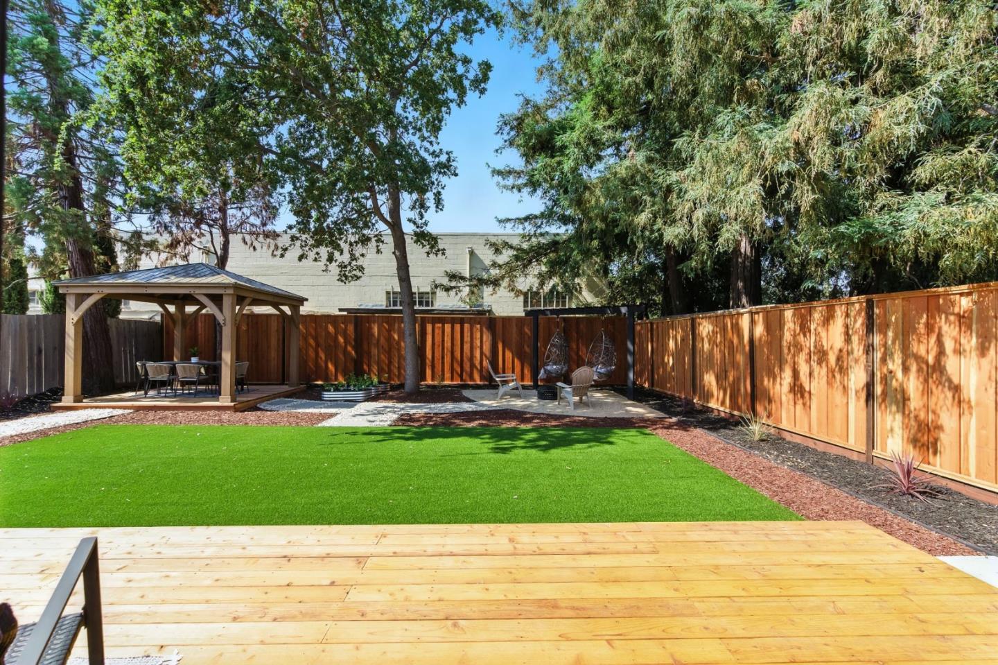 Detail Gallery Image 25 of 32 For 3124 Wessex Way, Redwood City,  CA 94061 - 4 Beds | 4 Baths