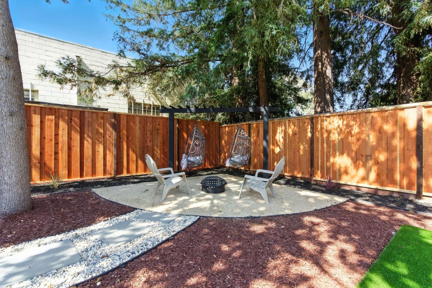 Detail Gallery Image 28 of 32 For 3124 Wessex Way, Redwood City,  CA 94061 - 4 Beds | 4 Baths