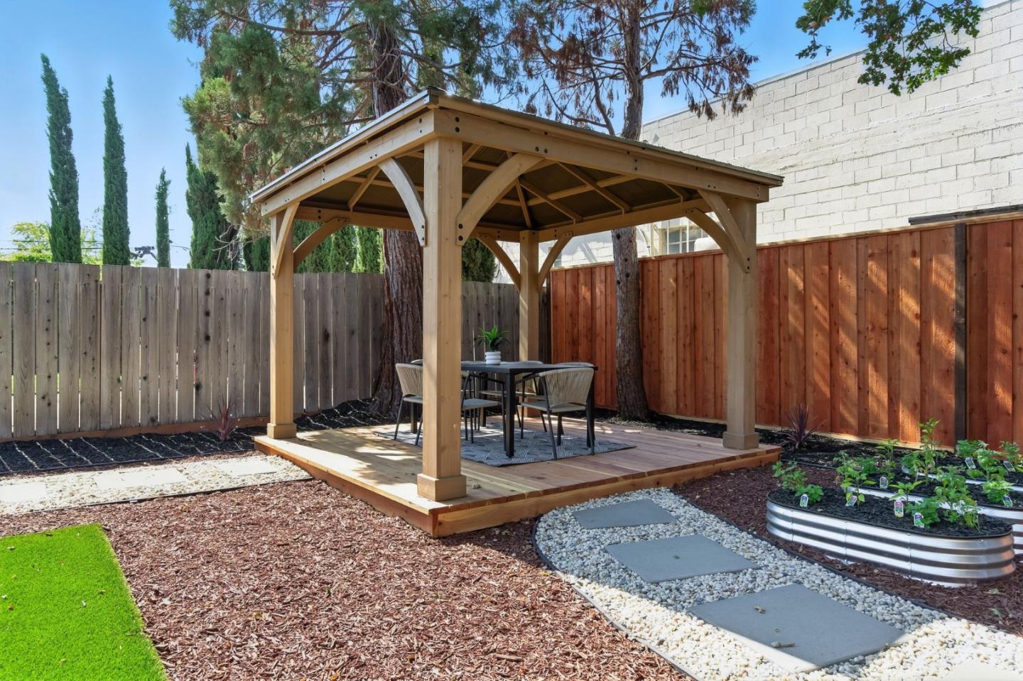 Detail Gallery Image 29 of 32 For 3124 Wessex Way, Redwood City,  CA 94061 - 4 Beds | 4 Baths