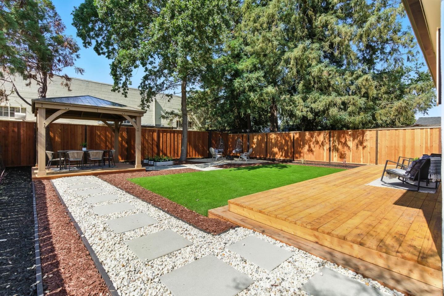 Detail Gallery Image 31 of 32 For 3124 Wessex Way, Redwood City,  CA 94061 - 4 Beds | 4 Baths