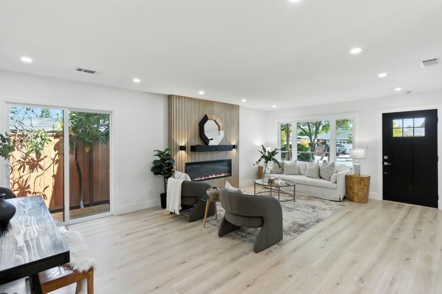 Detail Gallery Image 6 of 32 For 3124 Wessex Way, Redwood City,  CA 94061 - 4 Beds | 4 Baths