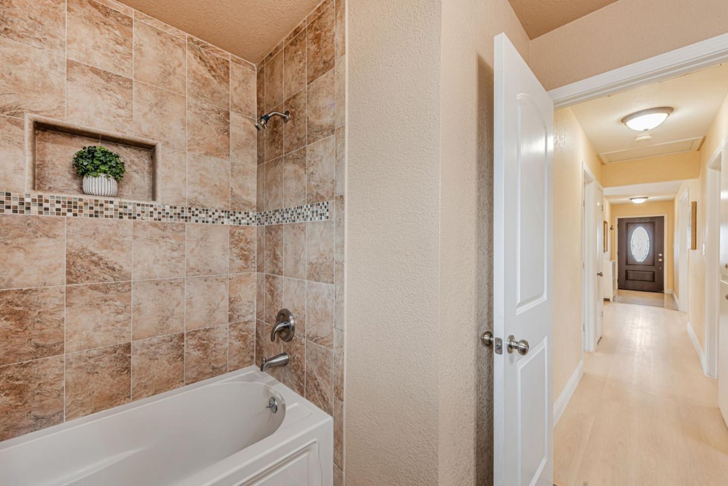 Detail Gallery Image 13 of 22 For 4692 Nelson St, Fremont,  CA 94538 - 3 Beds | 2 Baths