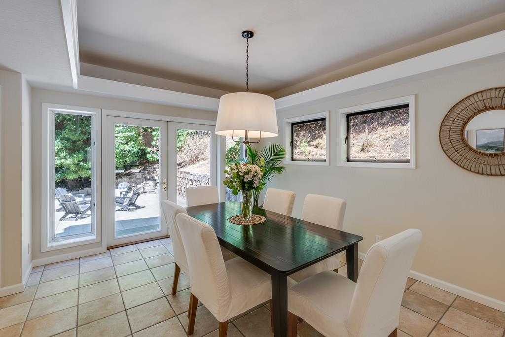 Detail Gallery Image 14 of 45 For 300 Vine Hill Rd, Santa Cruz,  CA 95065 - 4 Beds | 3/1 Baths
