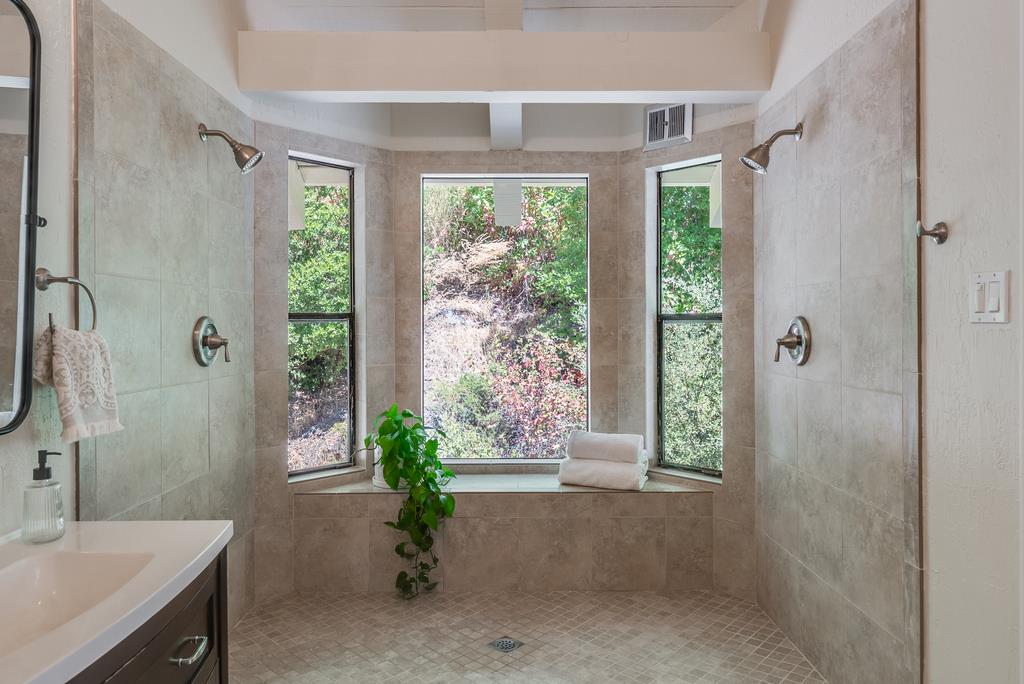 Detail Gallery Image 42 of 45 For 300 Vine Hill Rd, Santa Cruz,  CA 95065 - 4 Beds | 3/1 Baths