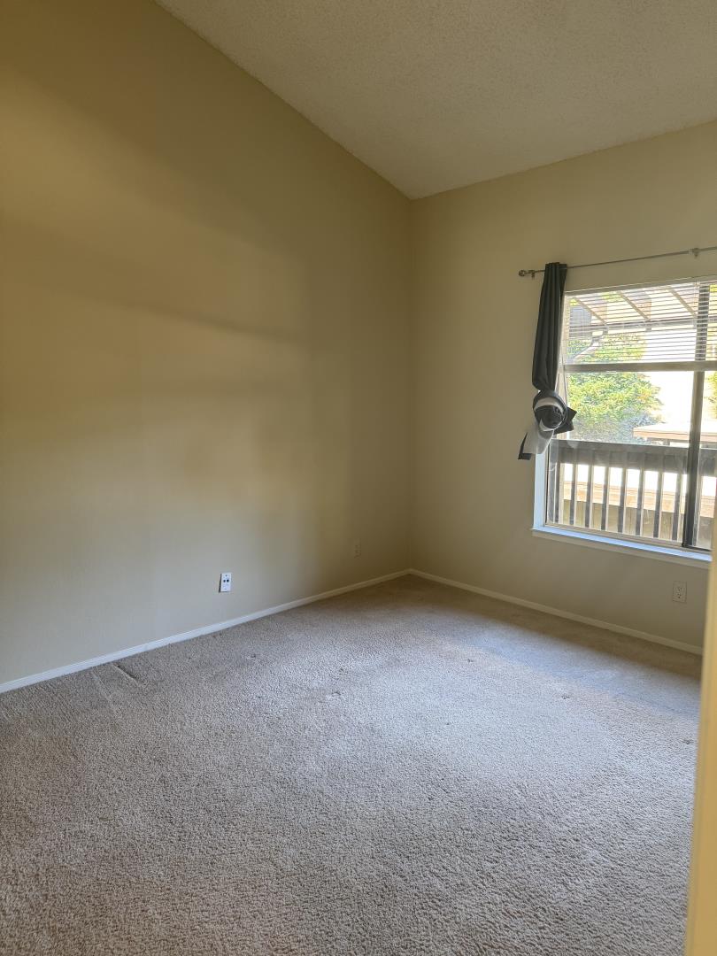 Detail Gallery Image 9 of 10 For 3322 Brittan Ave #11,  San Carlos,  CA 94070 - 2 Beds | 2 Baths