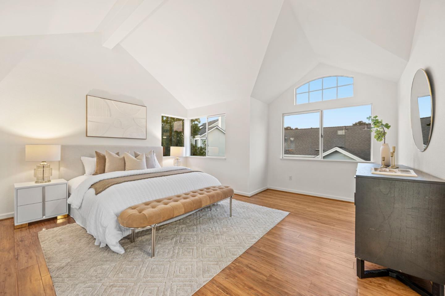 Detail Gallery Image 11 of 75 For 445 Mcdonnel Rd, Alameda,  CA 94502 - 3 Beds | 2/1 Baths