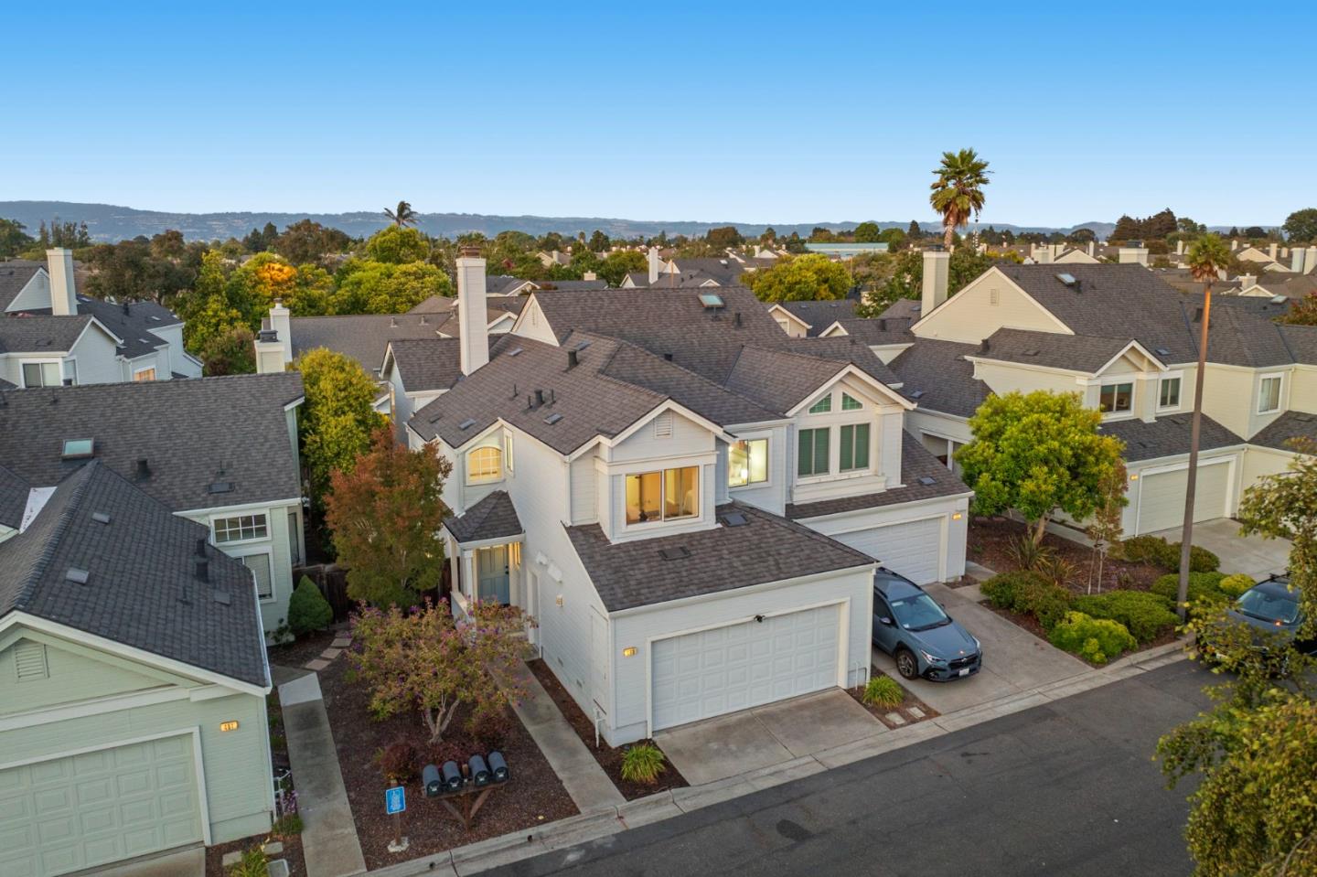 Detail Gallery Image 15 of 75 For 445 Mcdonnel Rd, Alameda,  CA 94502 - 3 Beds | 2/1 Baths