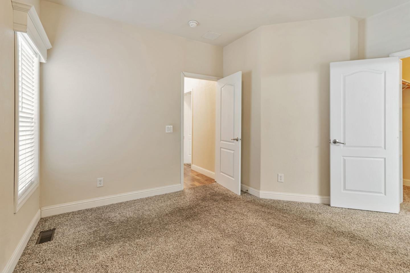 Detail Gallery Image 27 of 33 For 440 Moffet Blvd #127,  Mountain View,  CA 94043 - 3 Beds | 2 Baths
