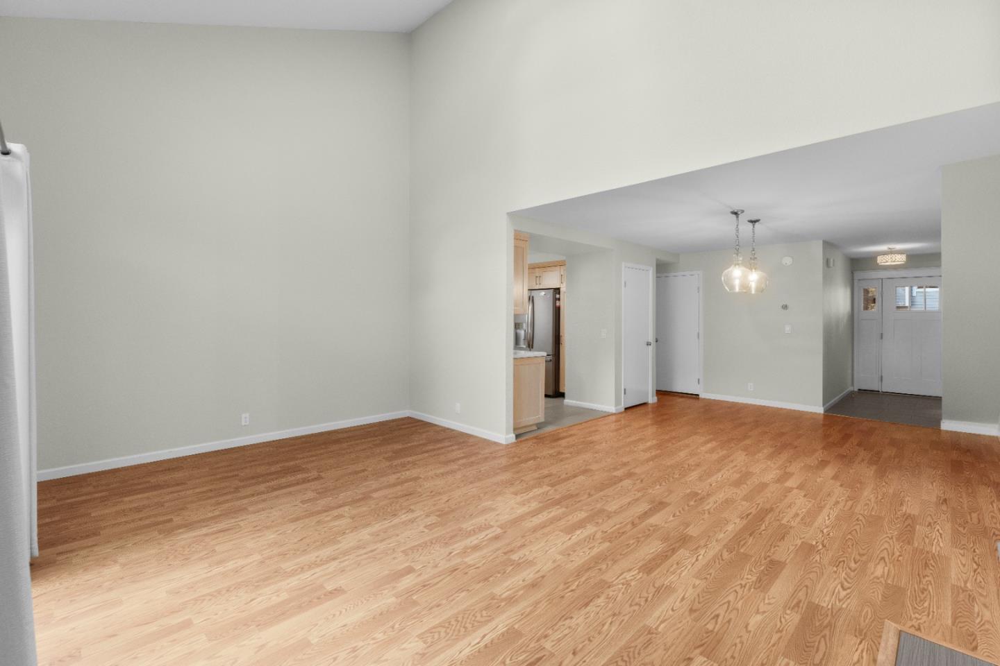 Detail Gallery Image 10 of 34 For 118 Stoney Creek Rd, Santa Cruz,  CA 95060 - 3 Beds | 2/1 Baths
