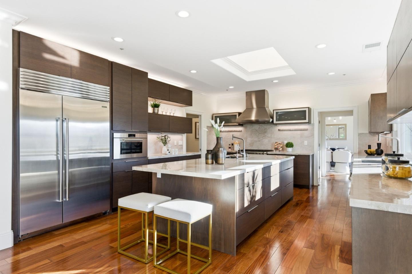 Detail Gallery Image 17 of 70 For 15955 Cerro Vista Ct, Los Gatos,  CA 95032 - 4 Beds | 3/1 Baths