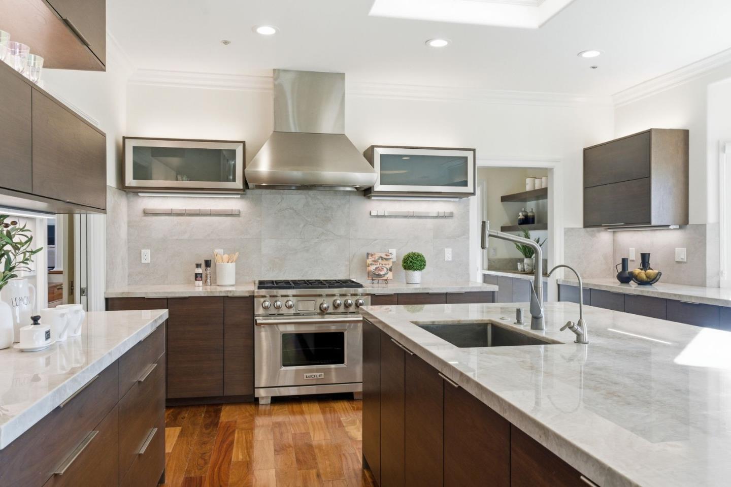 Detail Gallery Image 18 of 70 For 15955 Cerro Vista Ct, Los Gatos,  CA 95032 - 4 Beds | 3/1 Baths