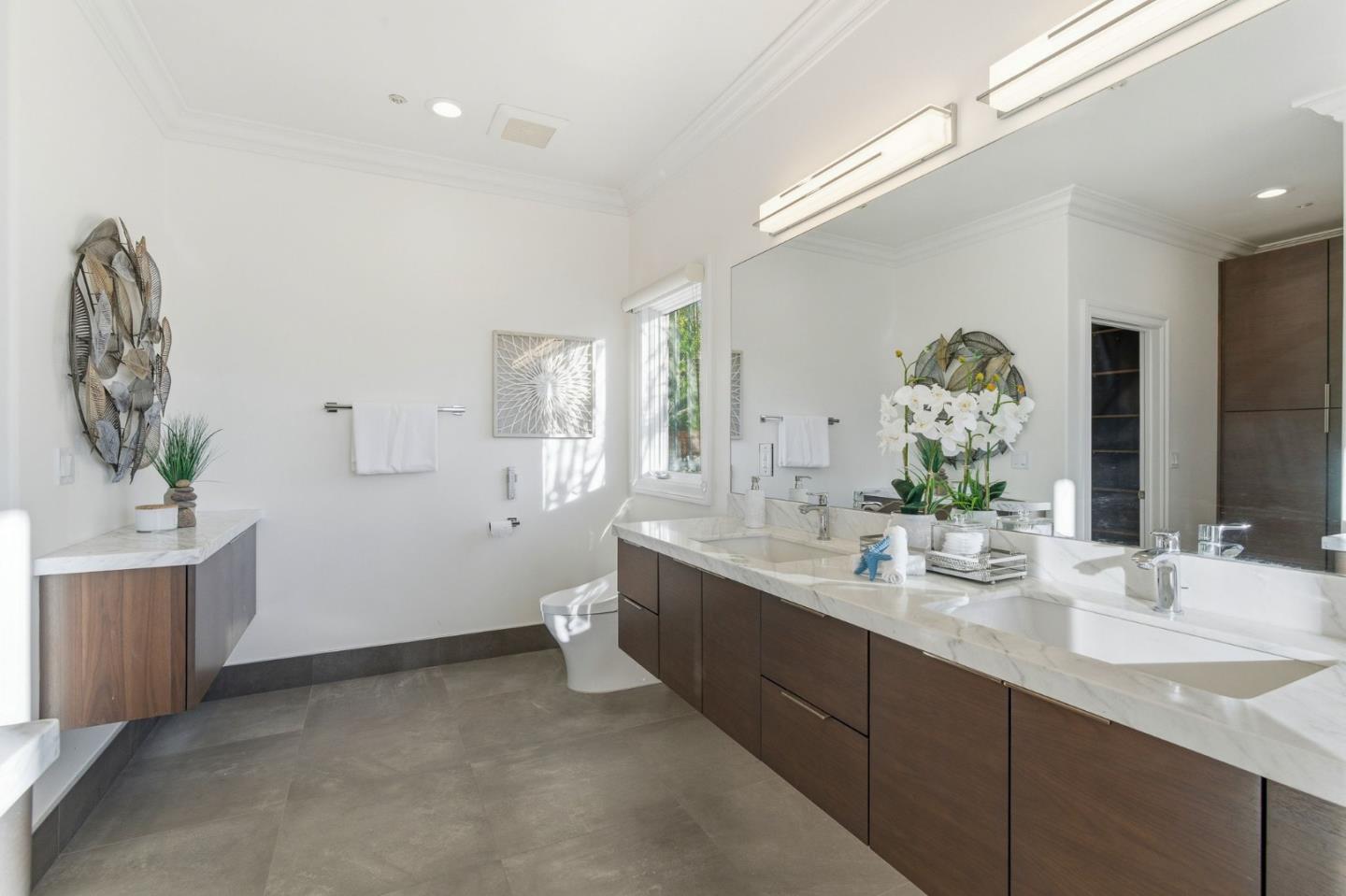 Detail Gallery Image 36 of 70 For 15955 Cerro Vista Ct, Los Gatos,  CA 95032 - 4 Beds | 3/1 Baths