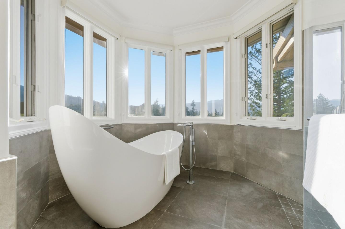 Detail Gallery Image 37 of 70 For 15955 Cerro Vista Ct, Los Gatos,  CA 95032 - 4 Beds | 3/1 Baths