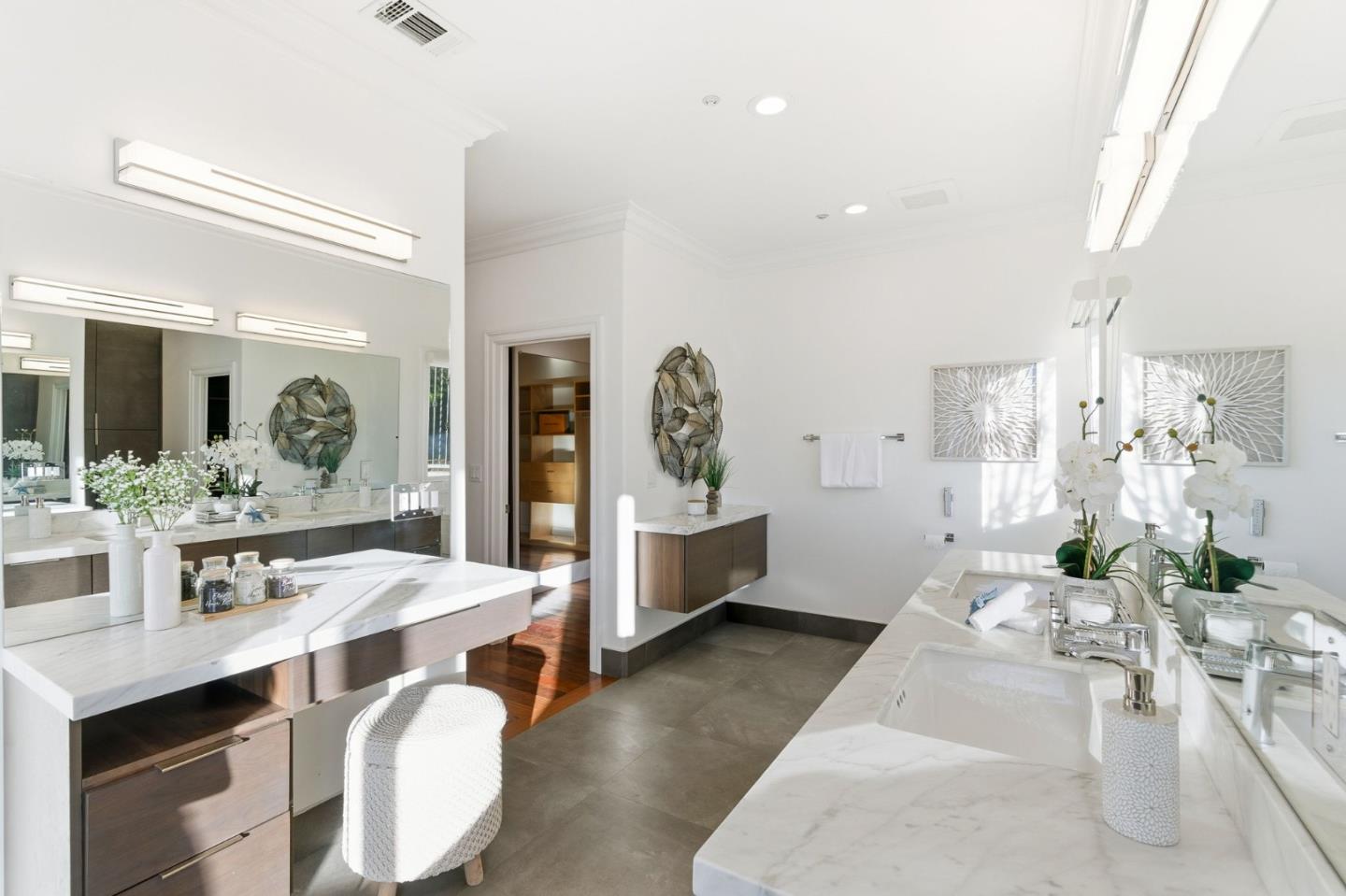 Detail Gallery Image 39 of 70 For 15955 Cerro Vista Ct, Los Gatos,  CA 95032 - 4 Beds | 3/1 Baths