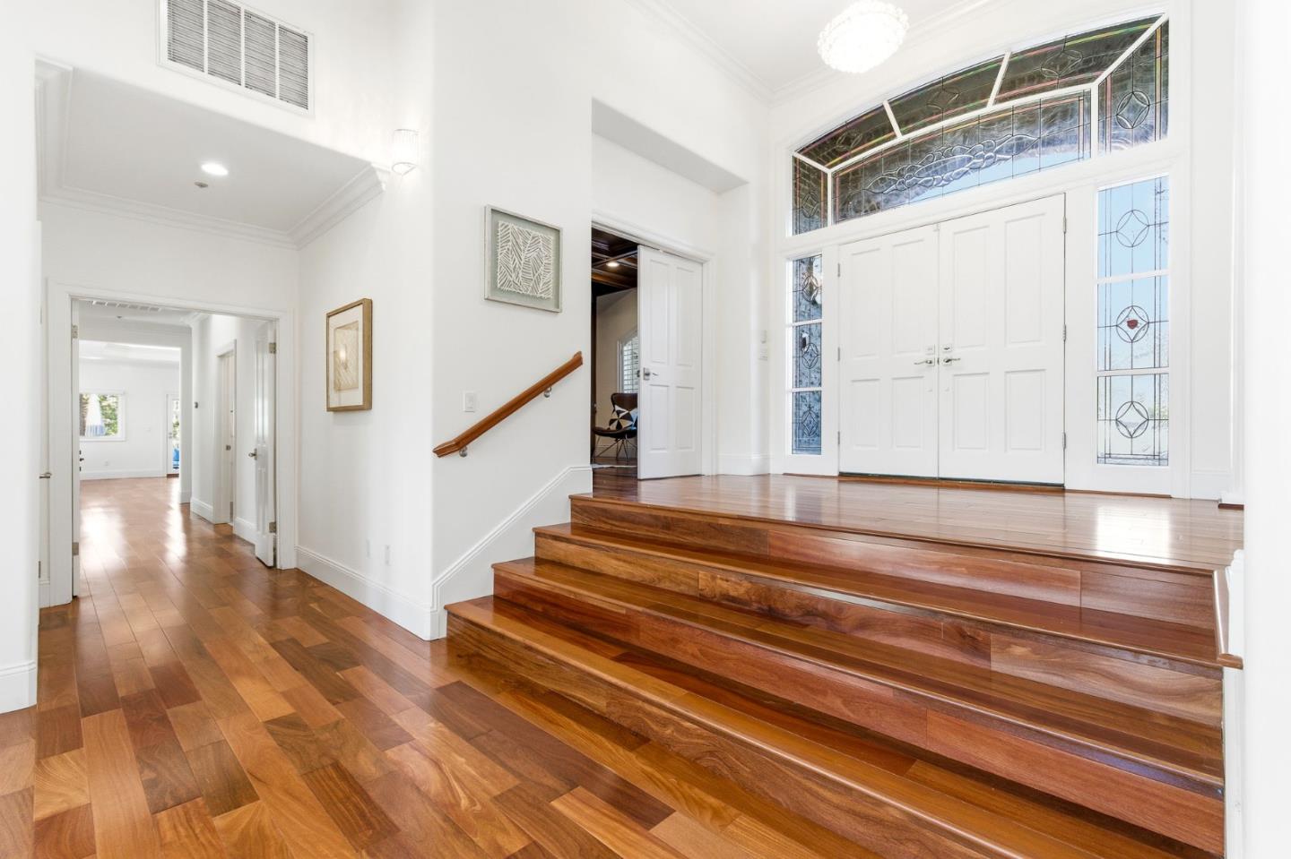 Detail Gallery Image 4 of 70 For 15955 Cerro Vista Ct, Los Gatos,  CA 95032 - 4 Beds | 3/1 Baths