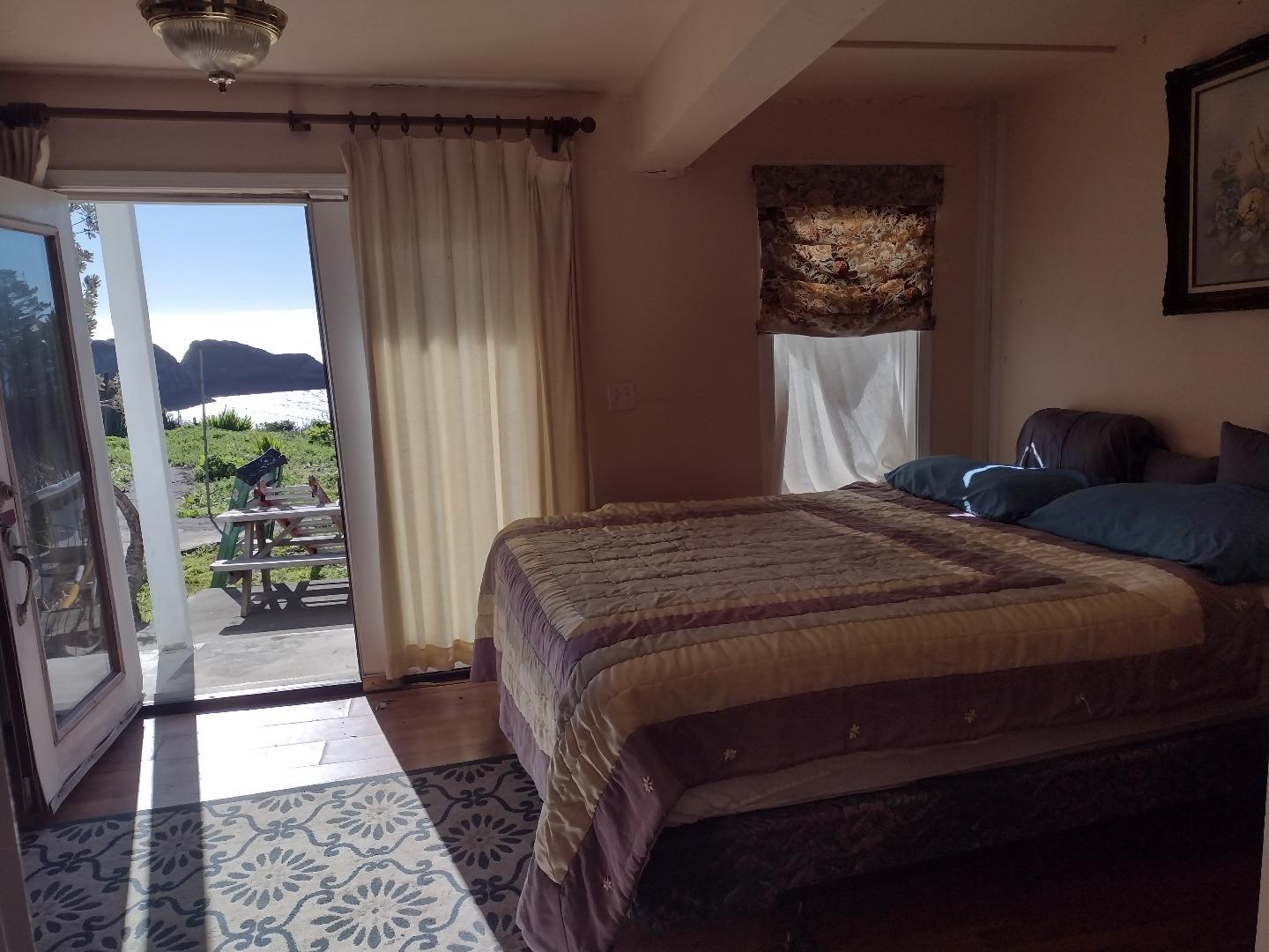 Detail Gallery Image 5 of 35 For 5520 S Highway 1, Elk,  CA 95432 - 5 Beds | 5 Baths