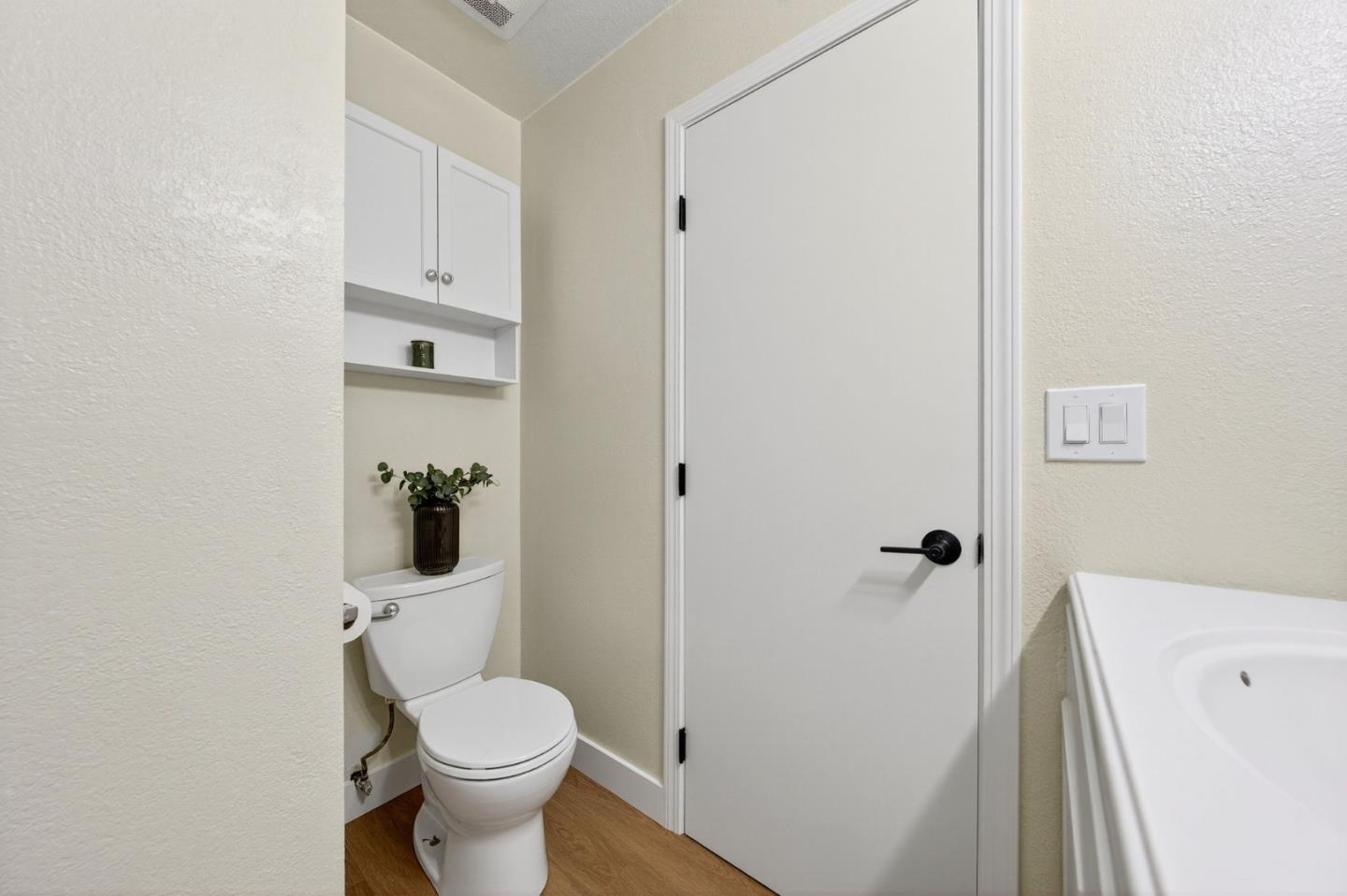 Detail Gallery Image 23 of 36 For 4315 Montmorency Ct, San Jose,  CA 95118 - 4 Beds | 2/1 Baths